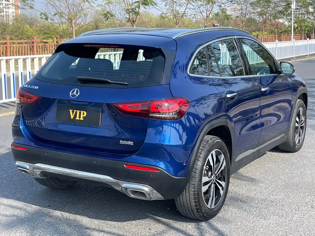 Mercedes-Benz GLA 2023 — фото 4