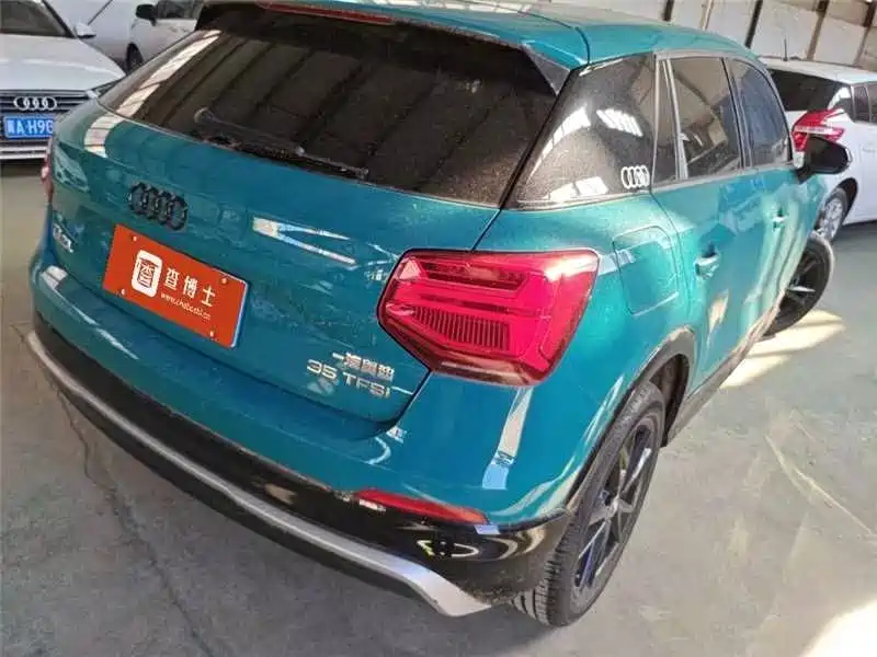 Audi Q2L 2020 — фото 8