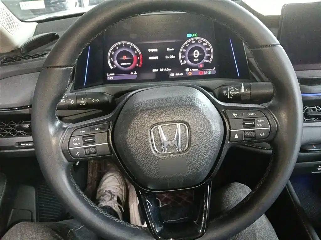 Honda Accord 2023 — фото 3