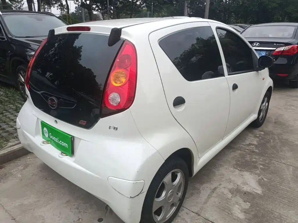 BYD F0 2015