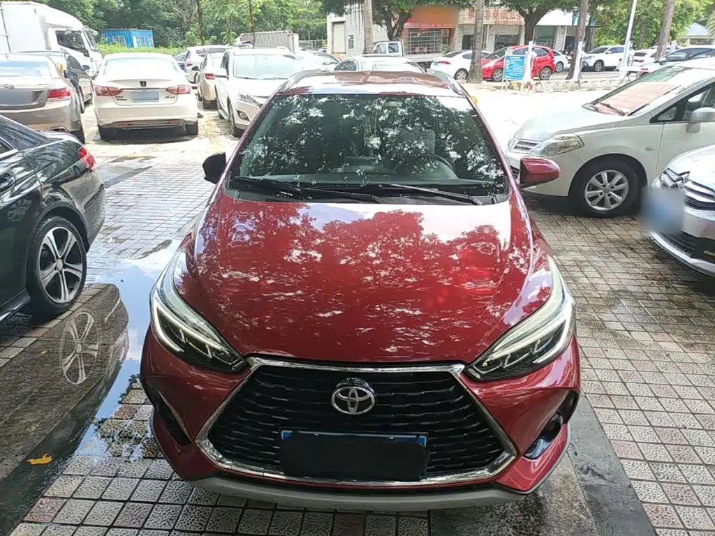 Toyota Yaris L 2022