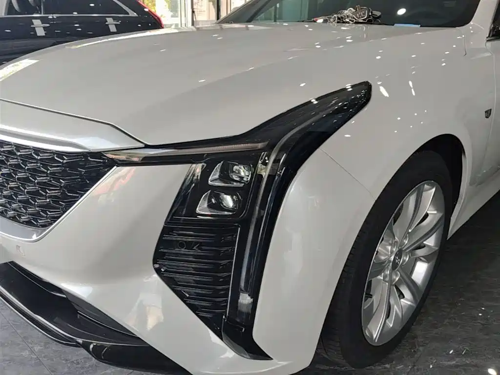 Cadillac CT5 2024 — фото 24