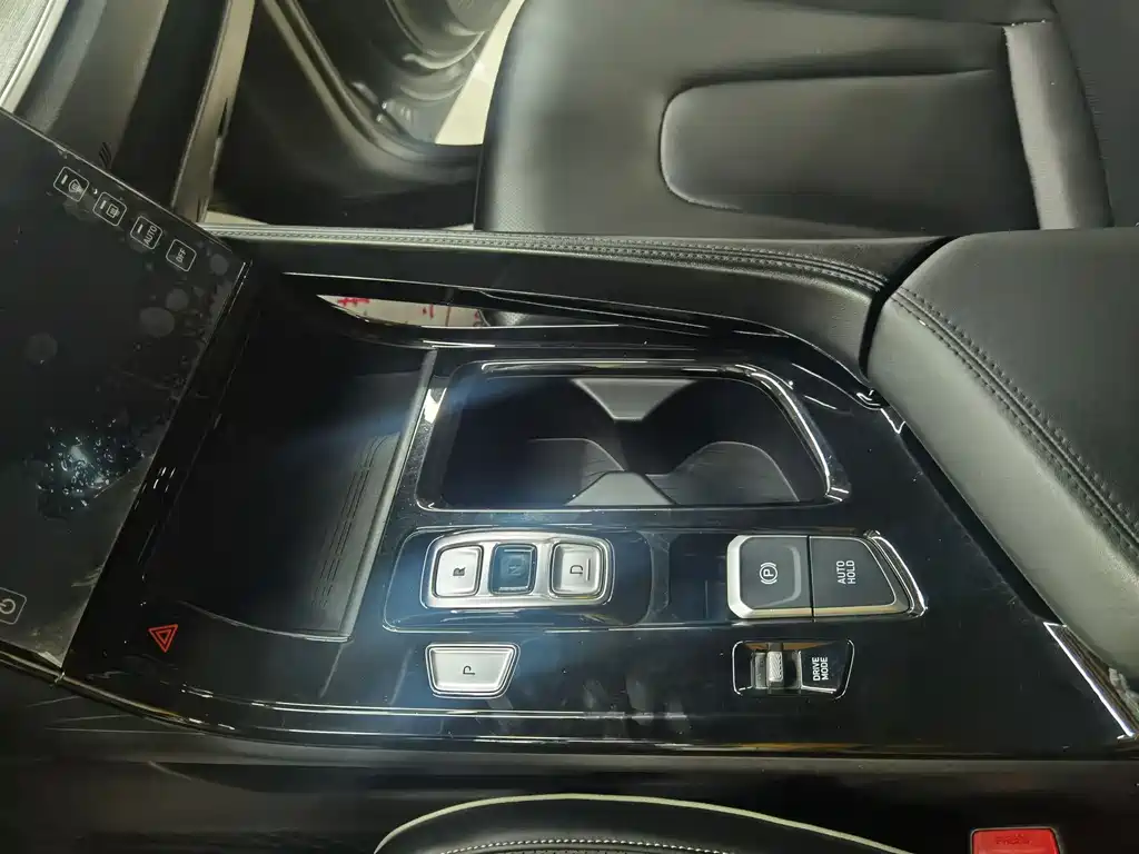 Hyundai Custo 2023 — фото 16