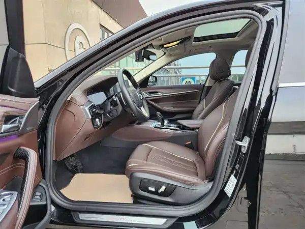 BMW 5 Series 2020