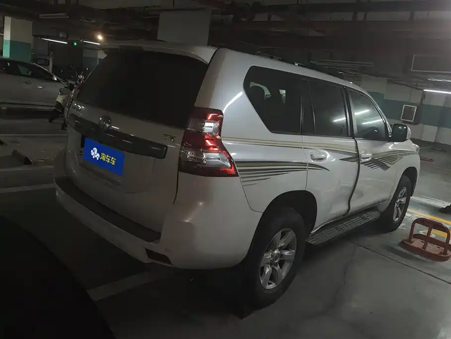 Toyota Prado 2015