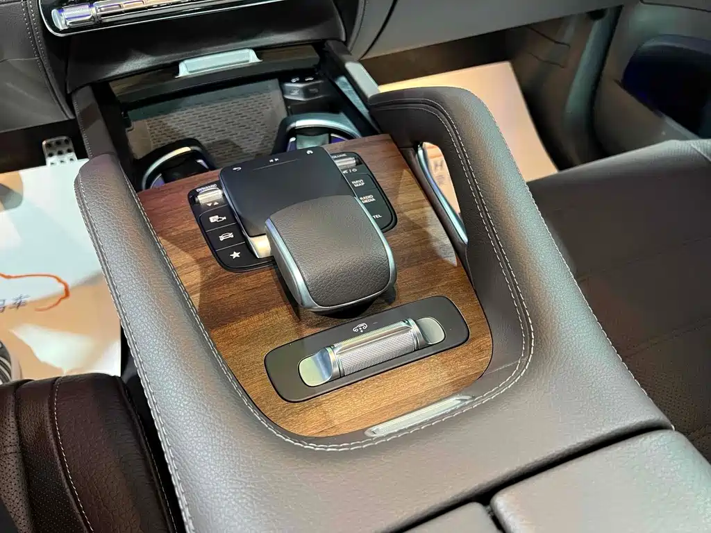 Mercedes-Benz GLS 2023