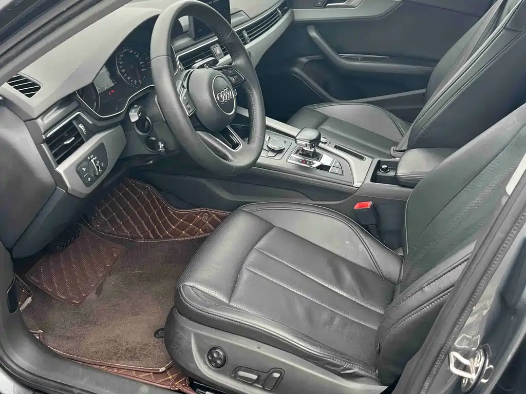 Audi A4L 2018