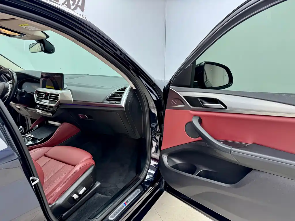 BMW X4 2022 — фото 13