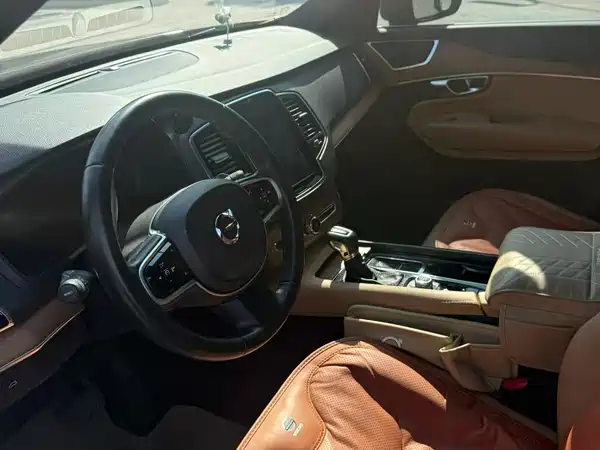 Volvo XC90 2019