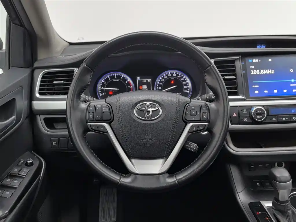 Toyota Highlander 2021 — фото 11
