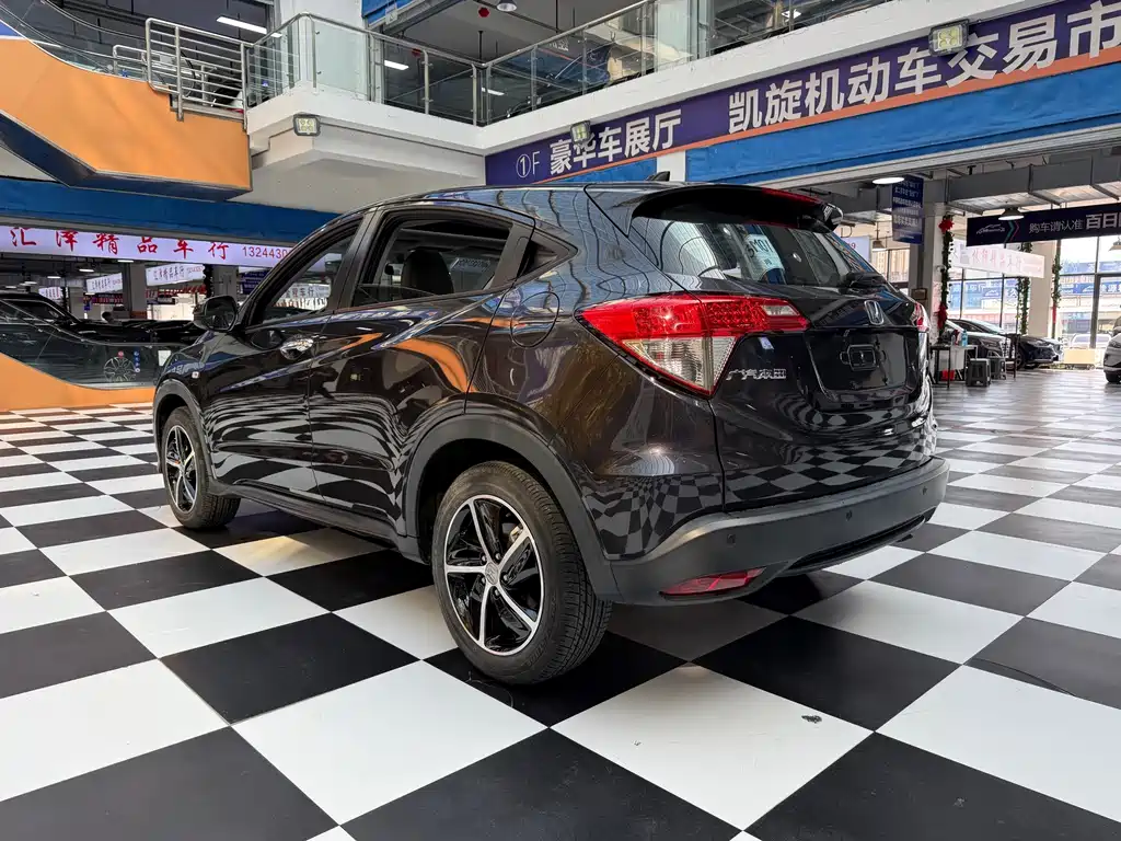 Honda Vezel 2021 — фото 17