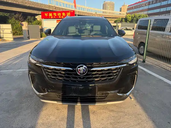Buick Envision Plus 2022