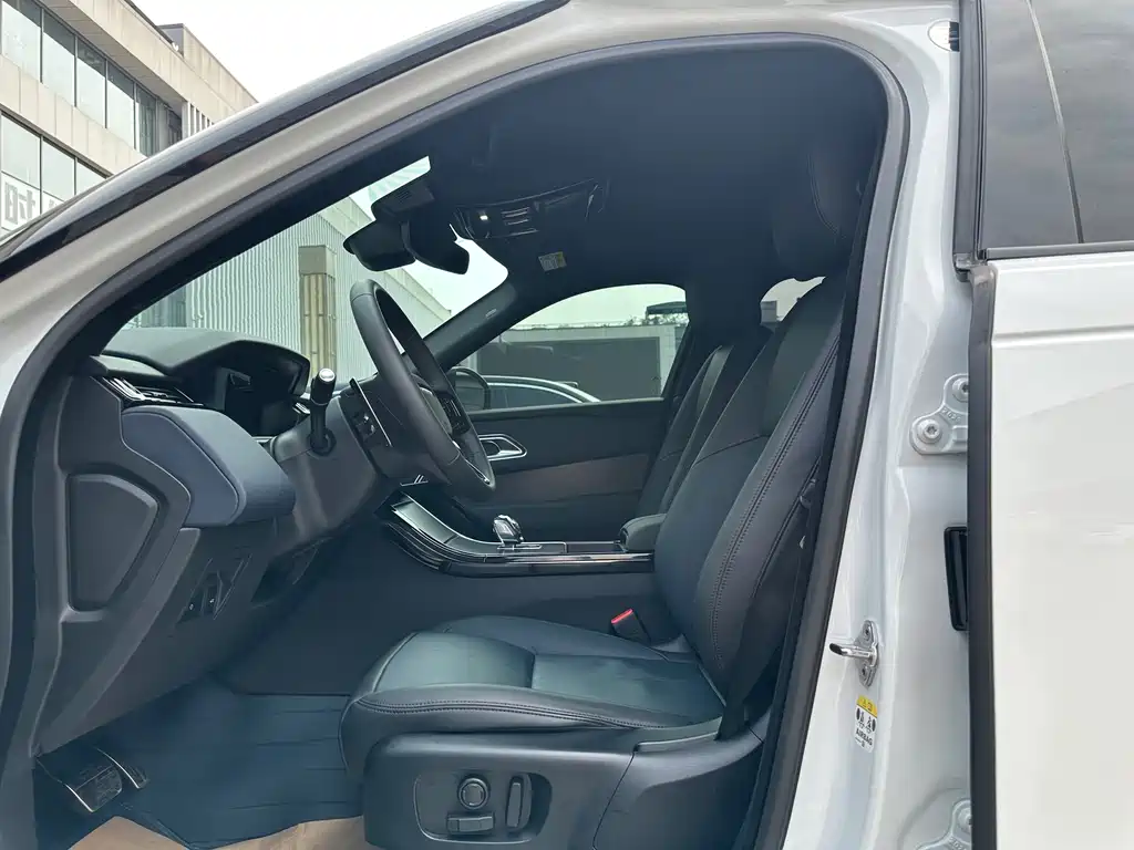 Land Rover Velar 2024