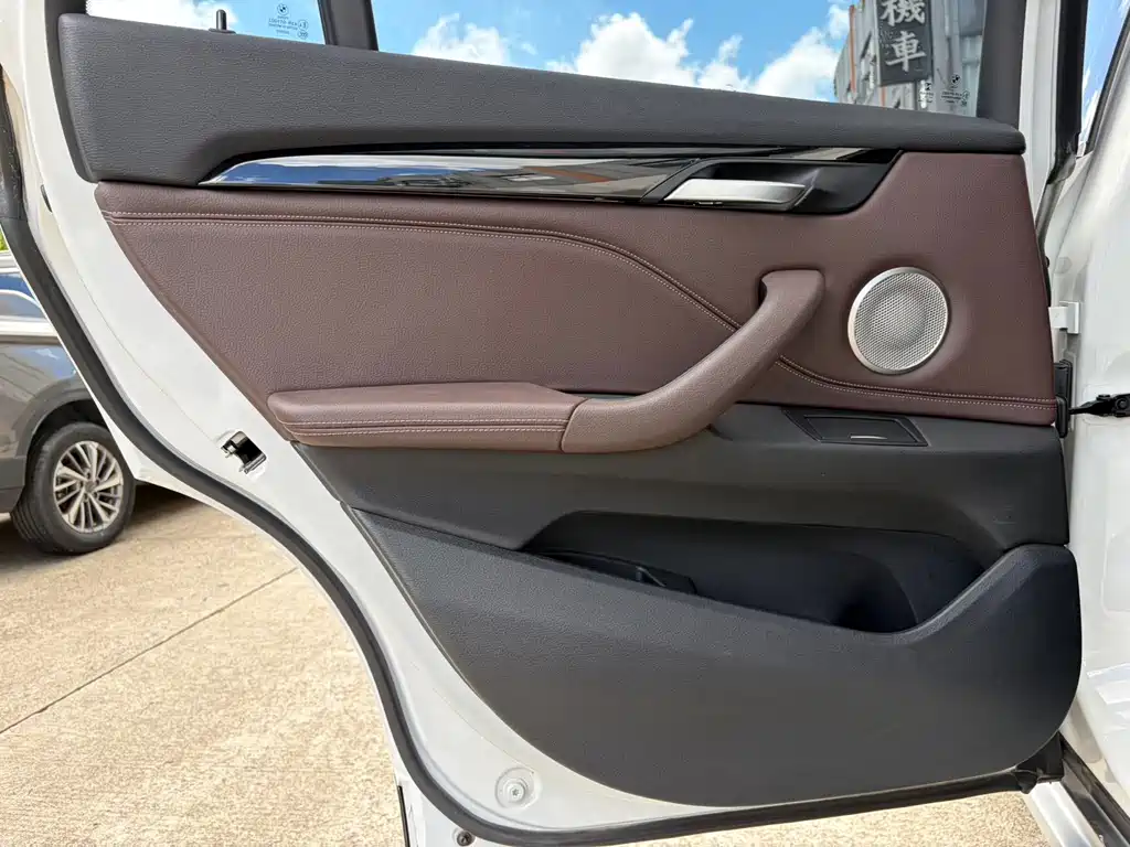BMW X1 2022 — фото 16