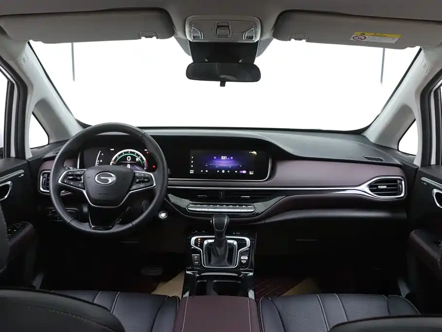 GAC Motor Trumpchi M6 2025 — фото 23