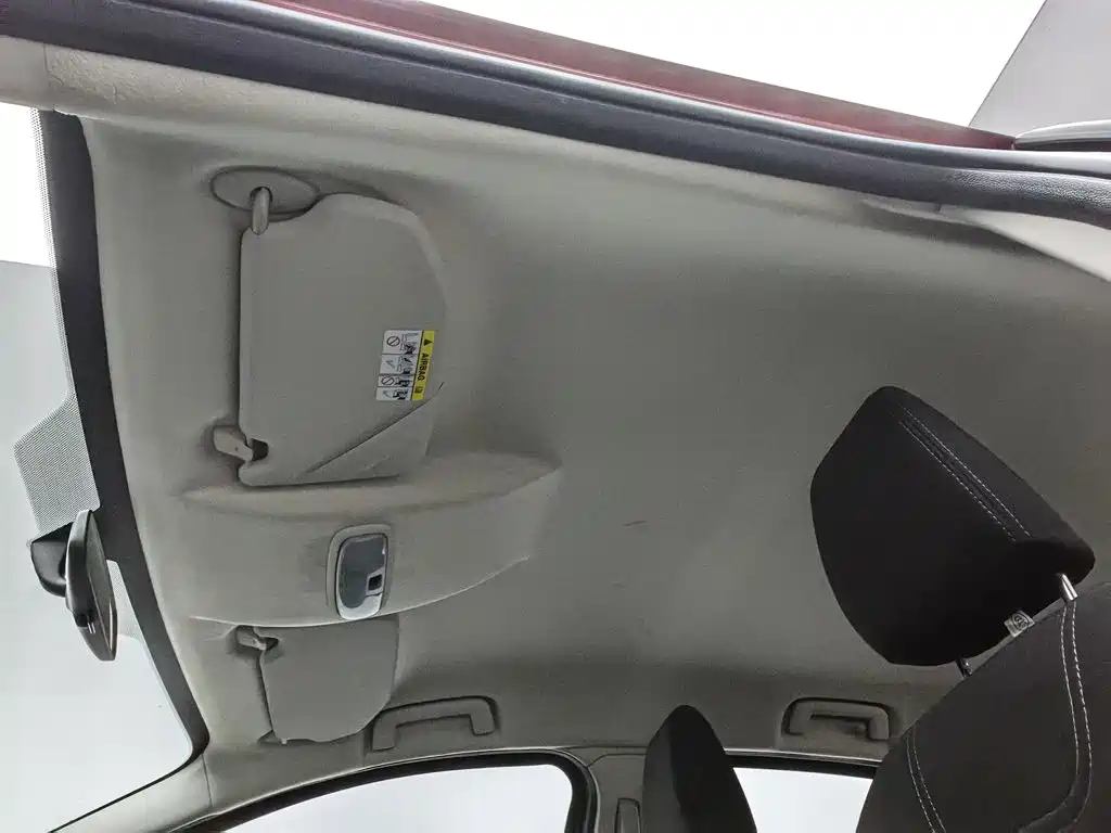 Ford EcoSport 2015 — фото 14