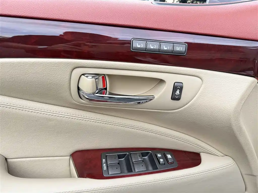Lexus LS 2008 — фото 17