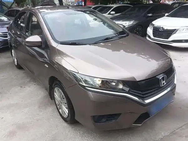 Honda Greiz 2016