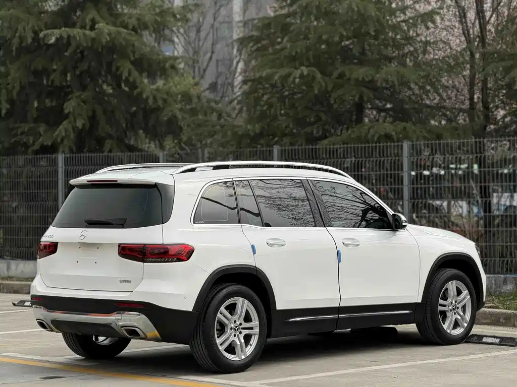 Mercedes-Benz GLB 2021 — фото 15