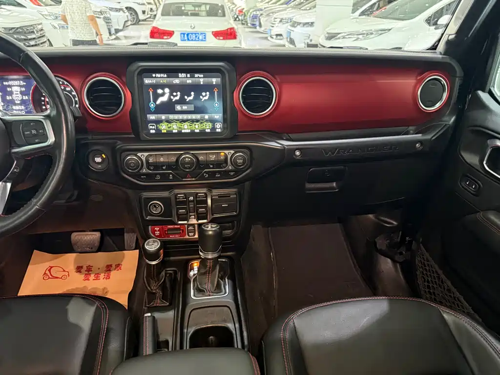 Jeep Wrangler 2024 — фото 13