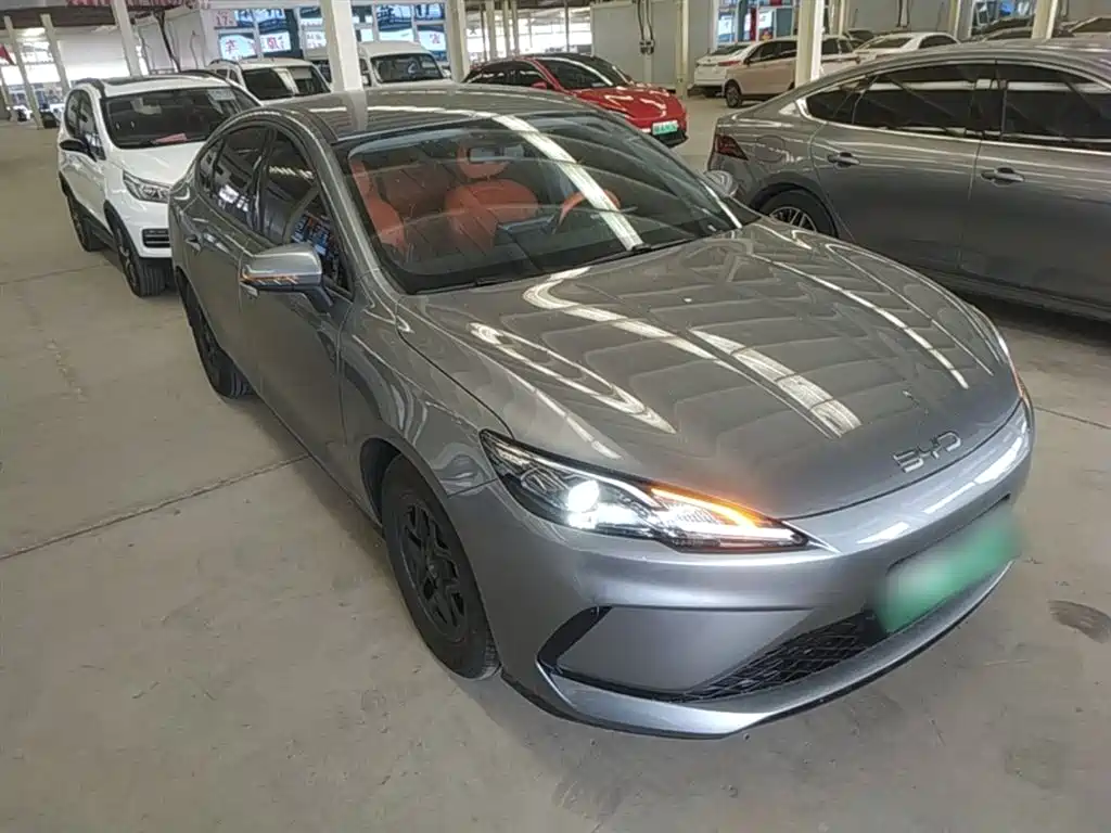 BYD Seal 05 DM-i 2025 — фото 4