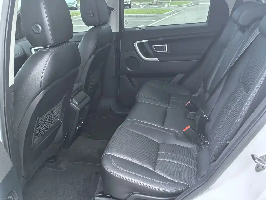Land Rover Discovery Sport 2016 — фото 10