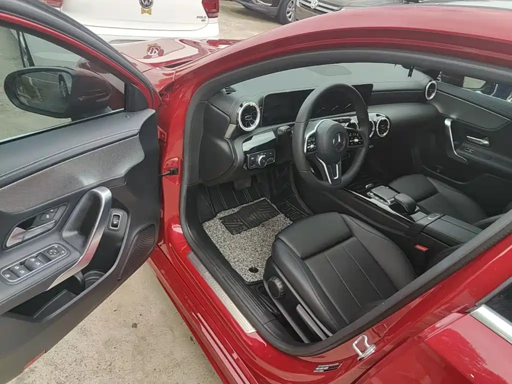 Mercedes-Benz A-Class 2020 — фото 16