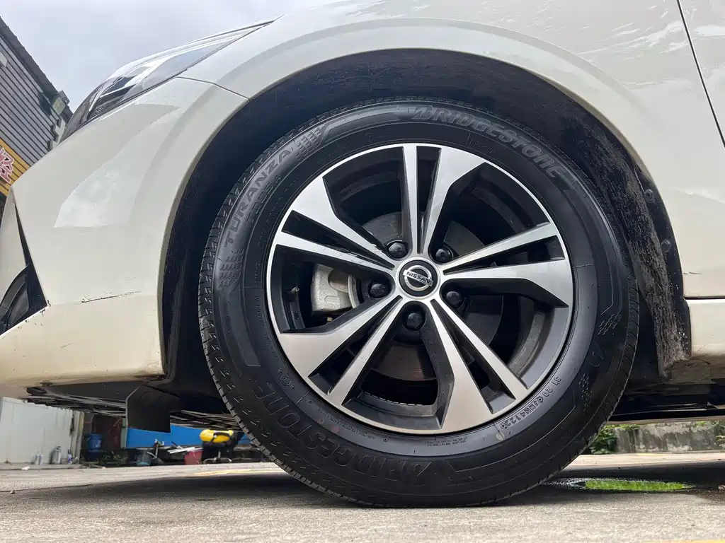 Nissan Sylphy 2023 — фото 14
