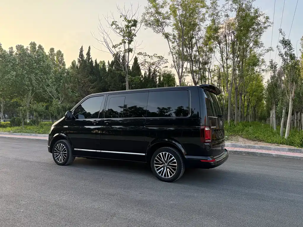 Volkswagen Multivan 2019 — фото 6