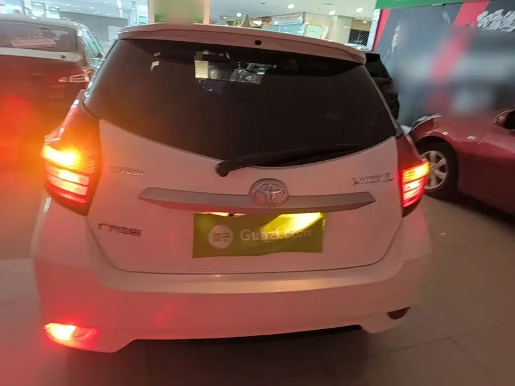 Toyota Yaris L 2020