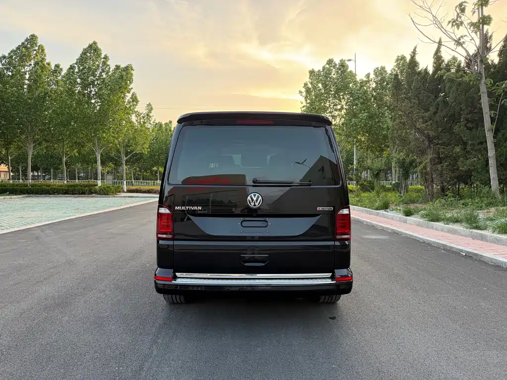 Volkswagen Multivan 2019 — фото 4