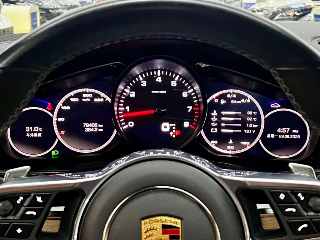 Porsche Cayenne 2018 — фото 17