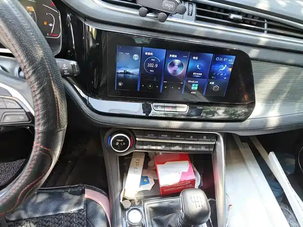 Dongfeng Fengshen AX7 2021