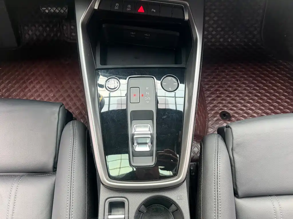 Audi A3 2021 — фото 16