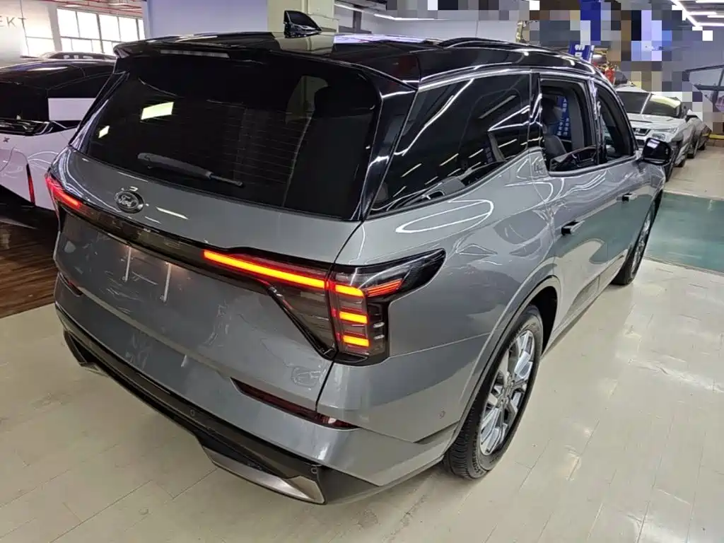 Ford Edge 2023