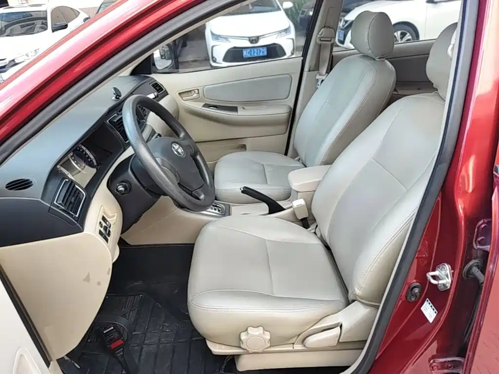 Toyota Corolla 2015 — фото 15