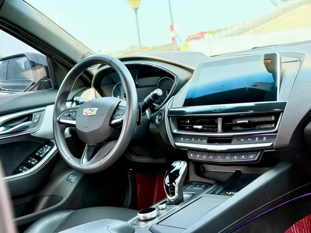 Cadillac CT5 2023 — фото 11