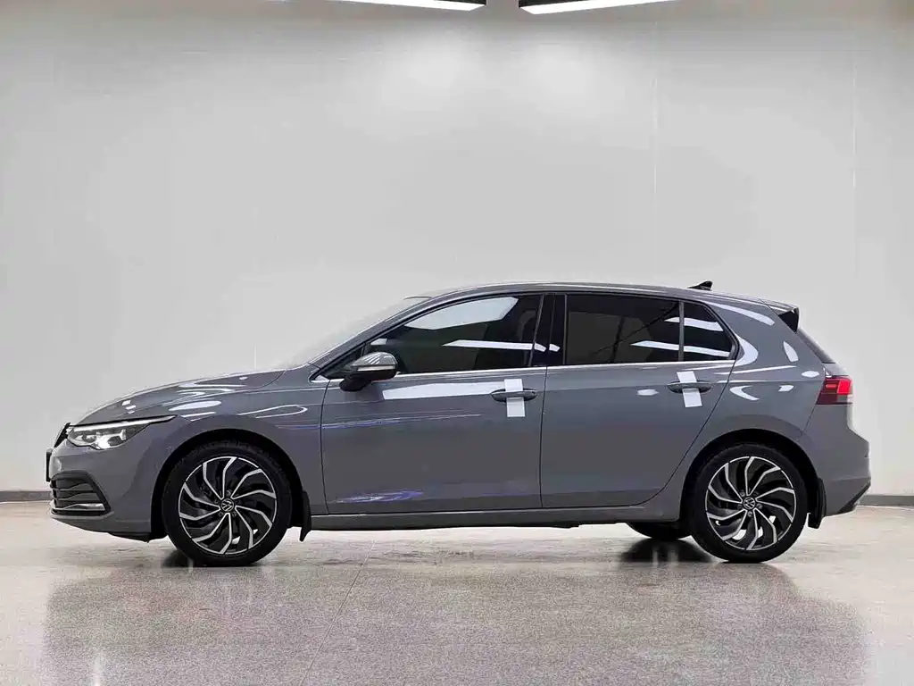 Volkswagen Golf 2021