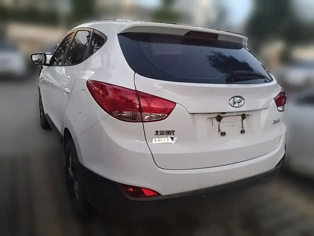 Hyundai ix35 2015 — фото 9