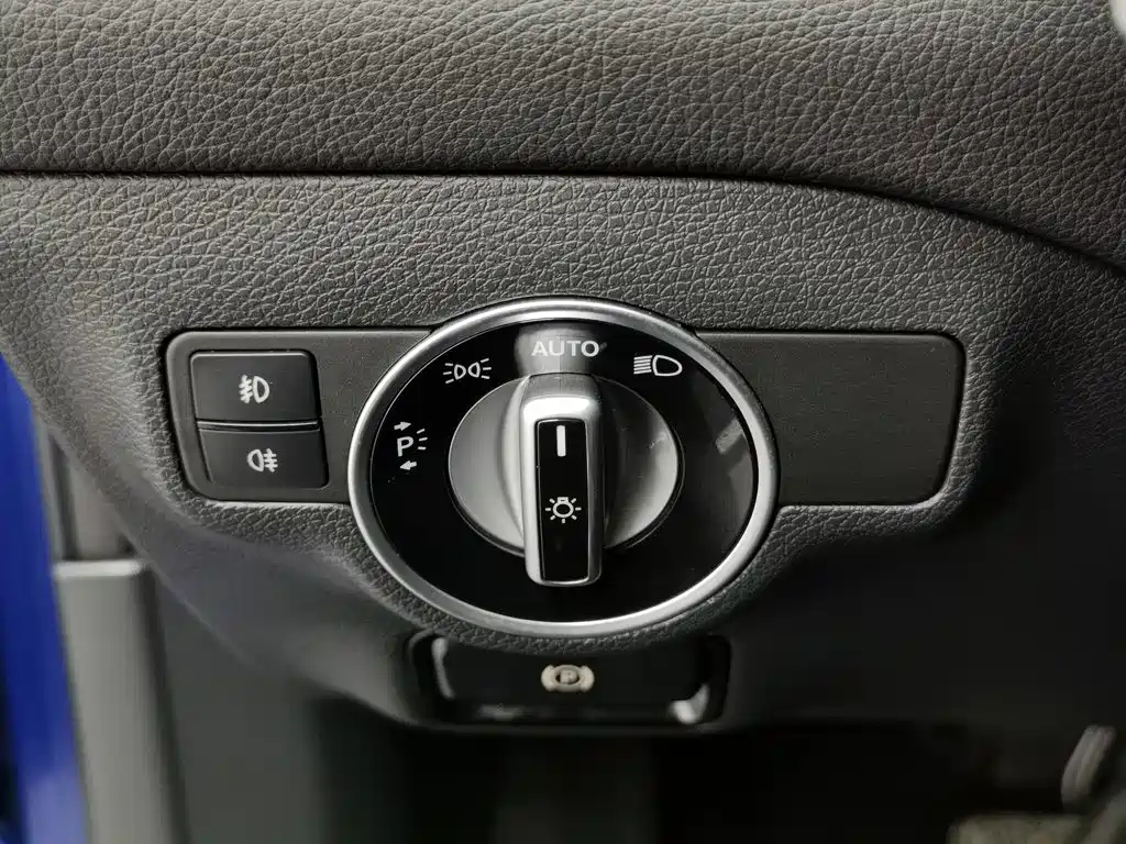 Mercedes-Benz GLA 2016 — фото 21