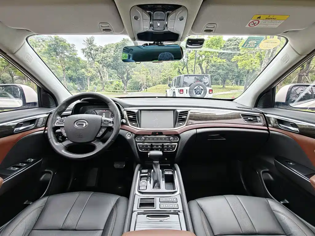 GAC Motor Trumpchi GS8 2019 — фото 6