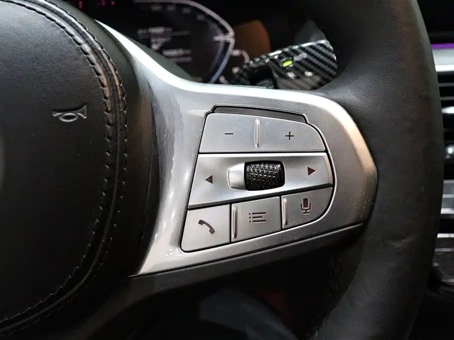 BMW 5 Series New Energy 2023 — фото 19