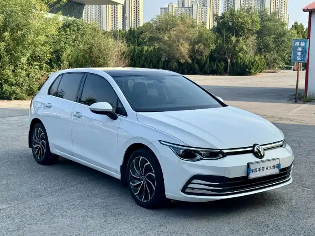 Volkswagen Golf 2023