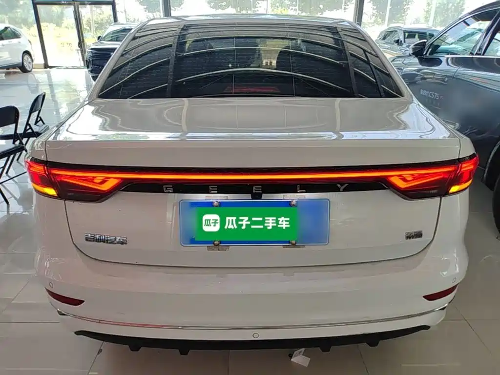 Geely Emgrand 2023