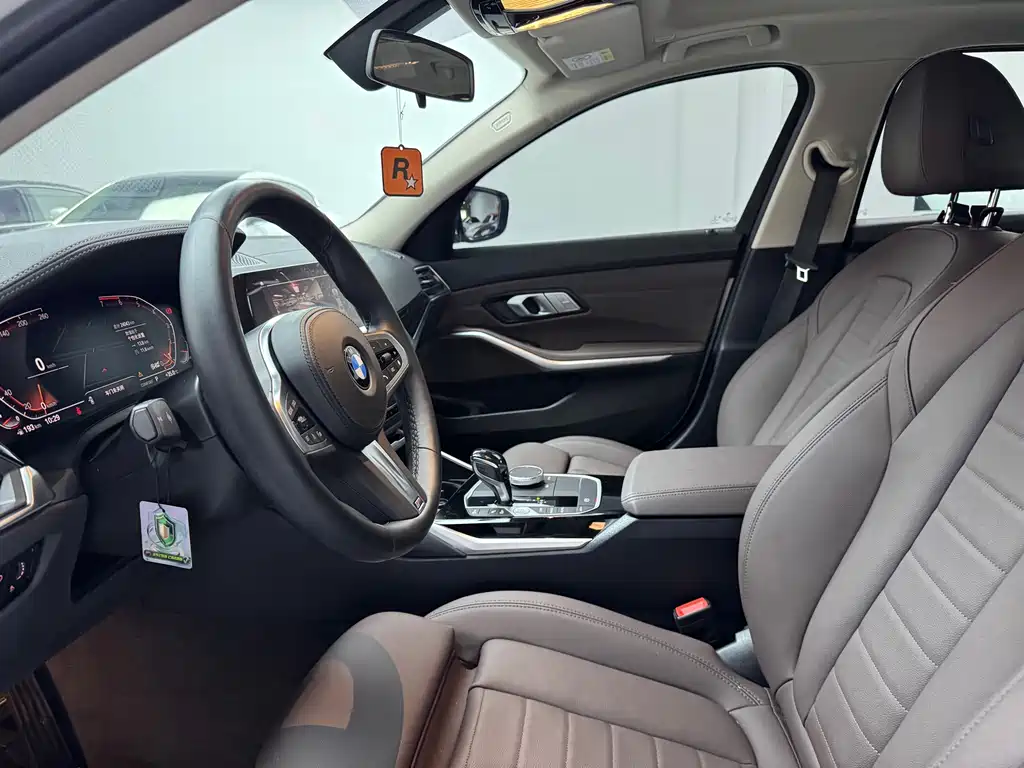 BMW 3 Series 2021