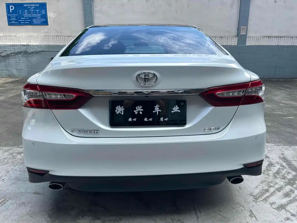 Toyota Camry 2021 — фото 9