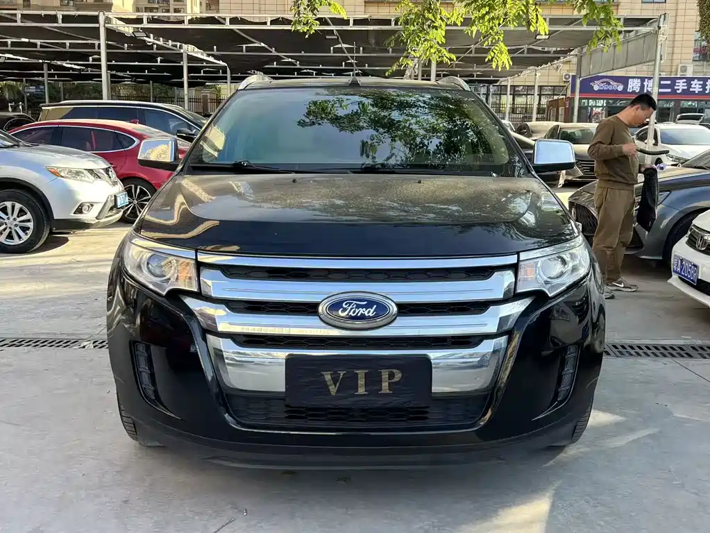 Ford Edge 2015 — фото 11