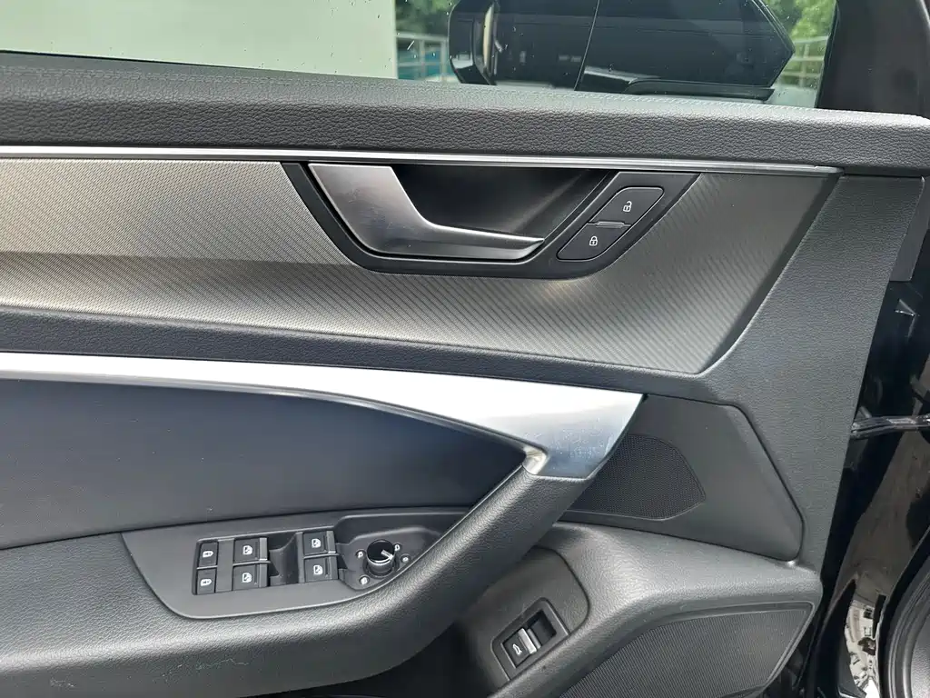 Audi A6L 2020