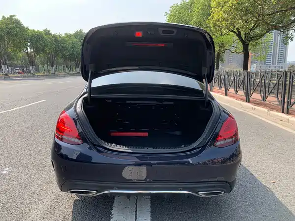 Mercedes-Benz C-Class 2019