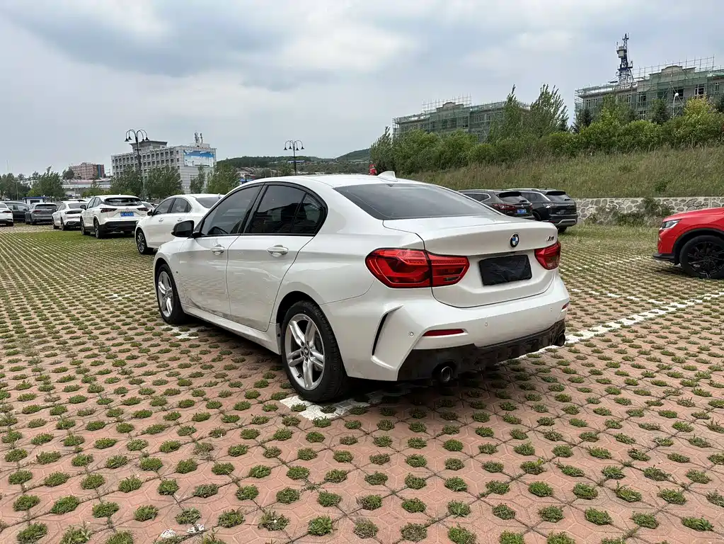 BMW 1 Series 2022
